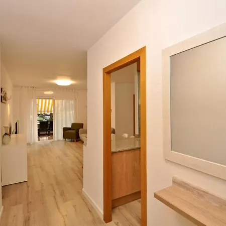 Bonsol Apartment